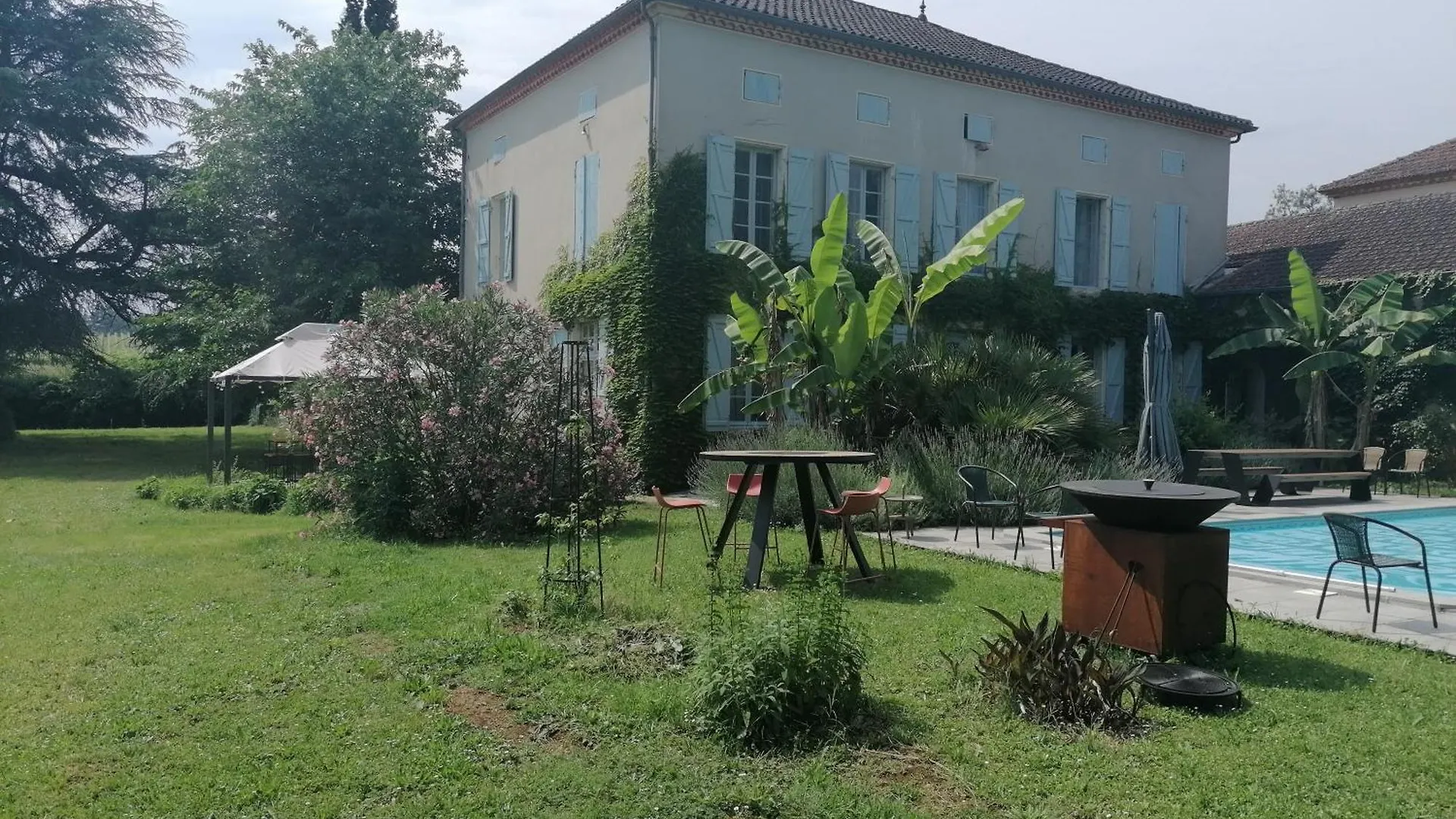 Bed & Breakfast Domaine Lacassagne Courrensan